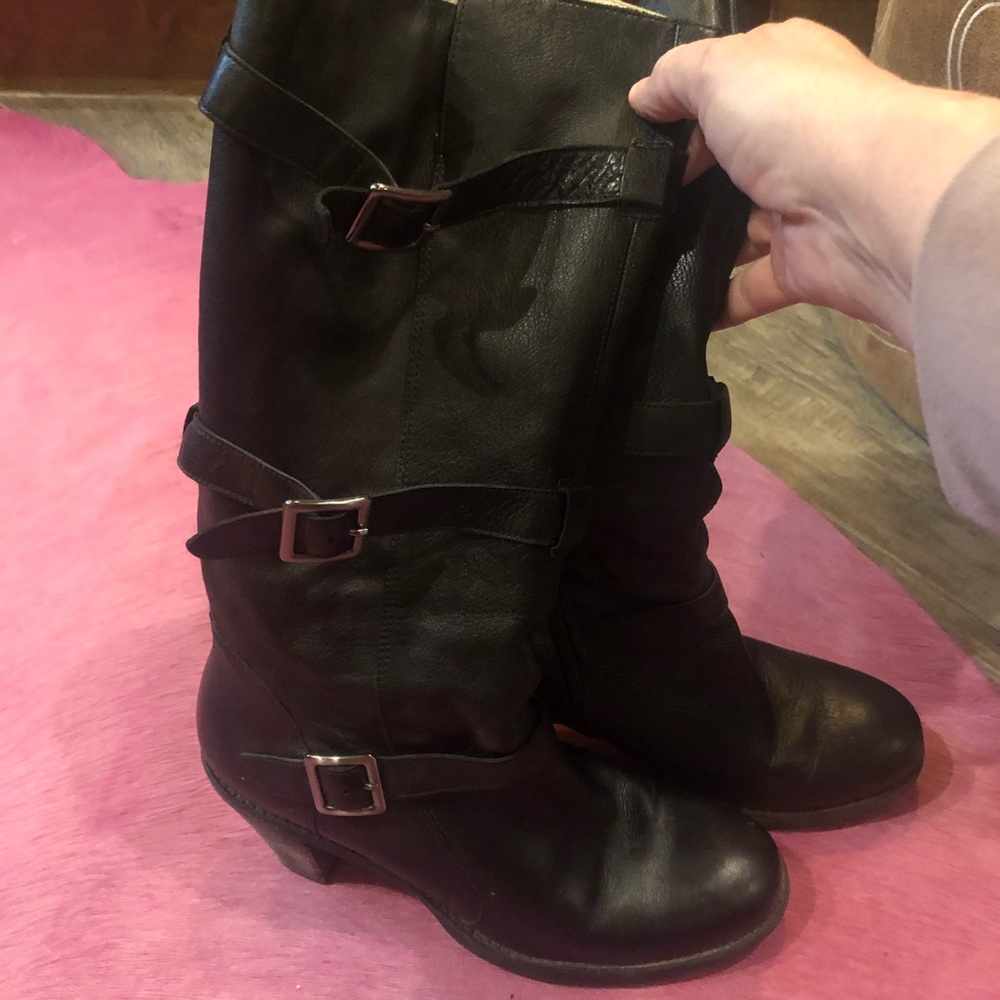 Via Spiga leather boots